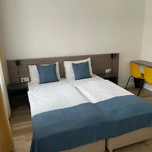 Res Ξενοδοχείο Βουδαπέστη
